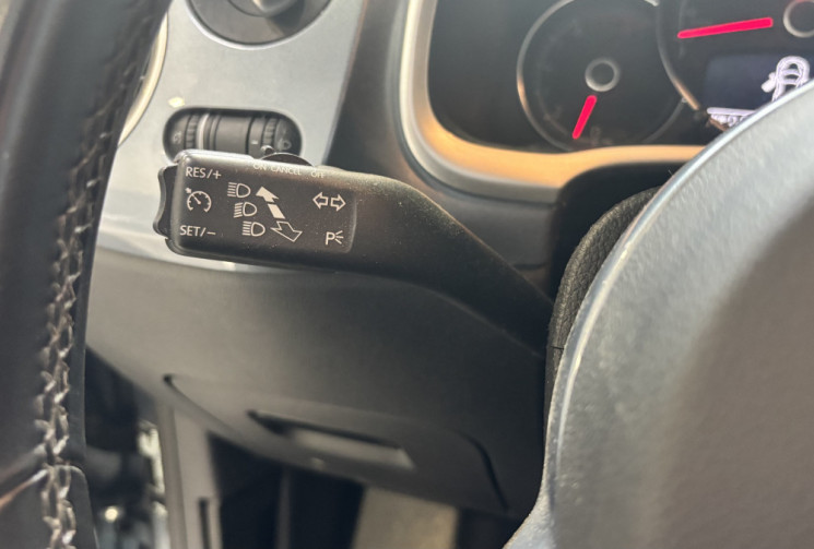 Volkswagen Coccinelle VOLKSWAGEN Coccinelle Cabriolet 1.2 TSI 2017 / CAPOTE ÉLEC. / CAM / GPS