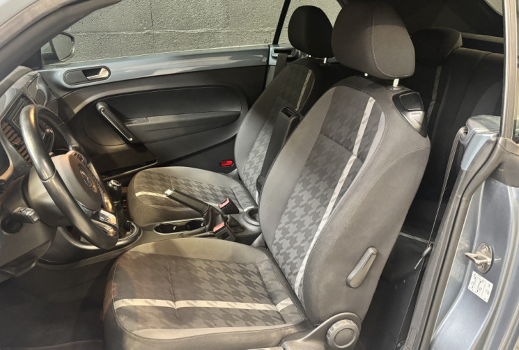 Volkswagen Coccinelle VOLKSWAGEN Coccinelle Cabriolet 1.2 TSI 2017 / CAPOTE ÉLEC. / CAM / GPS