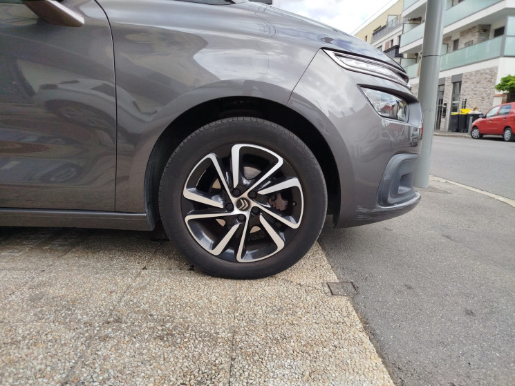 Citroën C4 SpaceTourer 1.5 BlueHDi EAT8 130 // SHINE