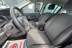 Renault Clio III 1.2 16V 75 CH NIGHT AND DAY TBE CT OK 