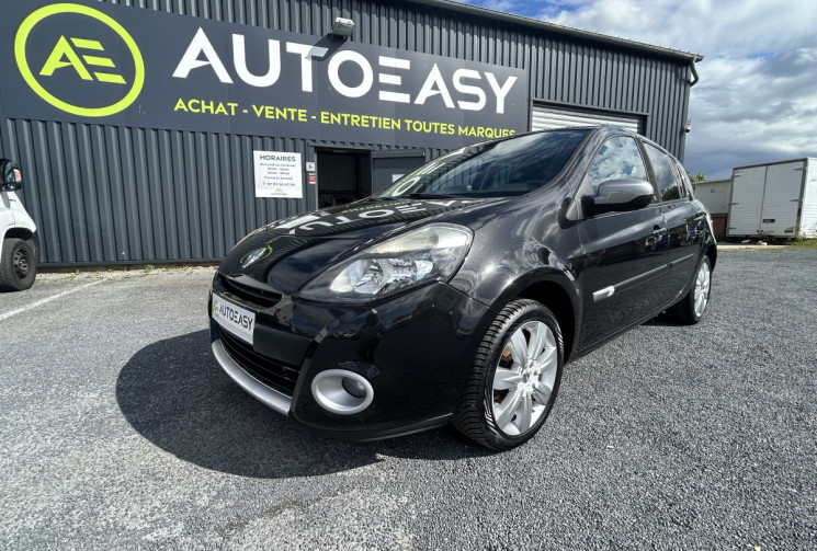 Renault Clio III 1.2 16V 75 CH NIGHT AND DAY TBE CT OK 