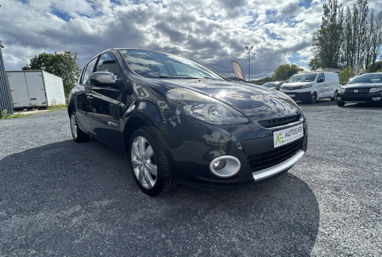 Renault Clio III 1.2 16V 75 CH NIGHT AND DAY TBE CT OK 