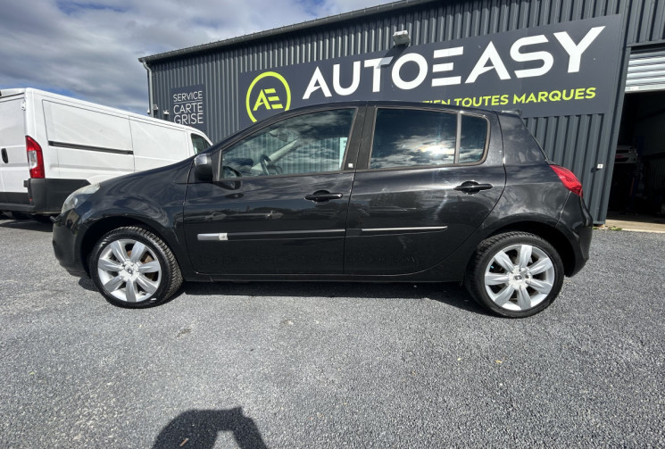 Renault Clio III 1.2 16V 75 CH NIGHT AND DAY TBE CT OK 