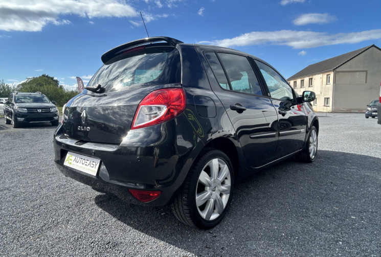 Renault Clio III 1.2 16V 75 CH NIGHT AND DAY TBE CT OK 
