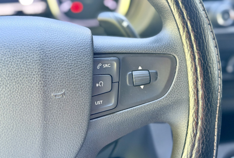 Peugeot Expert M Premium Pack 2.0 HDi 180 EAT6 / Gallerie / Attelage / Camera / Carplay