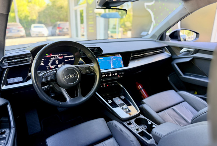 Audi A3 SPORTBACK 35 TFSI 150 S LINE S TRONIC 7 * CUIR * LED * CARPLAY * JA19 * GARANTIE