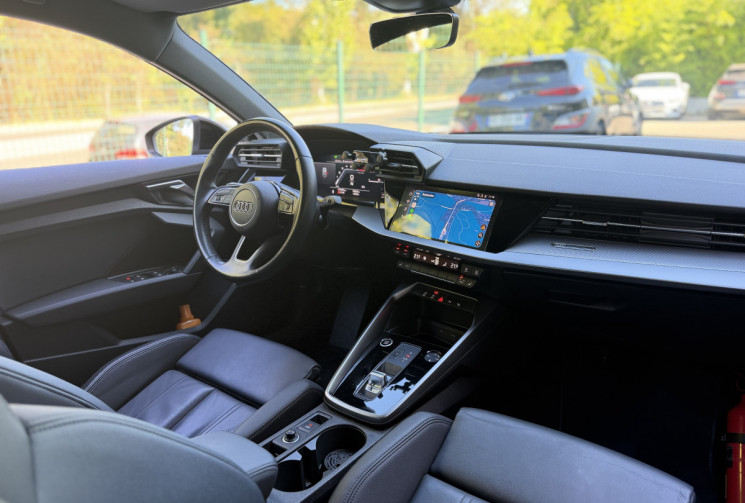 Audi A3 SPORTBACK 35 TFSI 150 S LINE S TRONIC 7 * CUIR * LED * CARPLAY * JA19 * GARANTIE