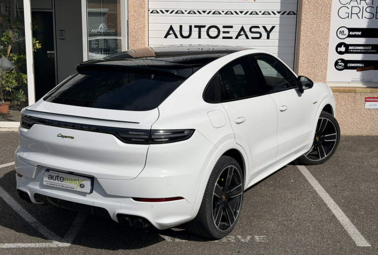 Porsche CAYENNE COUPE 3.0 V6 462 ch E-Hybrid Platinum Edition / Porsche Approved