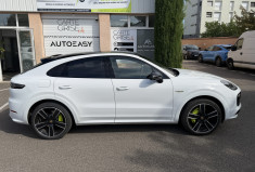 Porsche CAYENNE COUPE 3.0 V6 462 ch E-Hybrid Platinum Edition / Porsche Approved