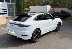 Porsche CAYENNE COUPE 3.0 V6 462 ch E-Hybrid Platinum Edition / Porsche Approved