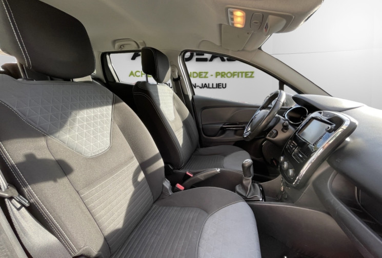 Renault Clio IV 1.5 DCI / 90 CH / ESTATE / SUIVI COMPLET