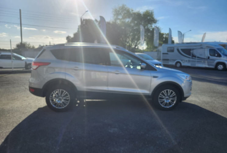 Ford Kuga II 2.0 TDCi  4X2 140 TREND / TRÉS BON ÉTAT / GARANTIE 12 MOIS 