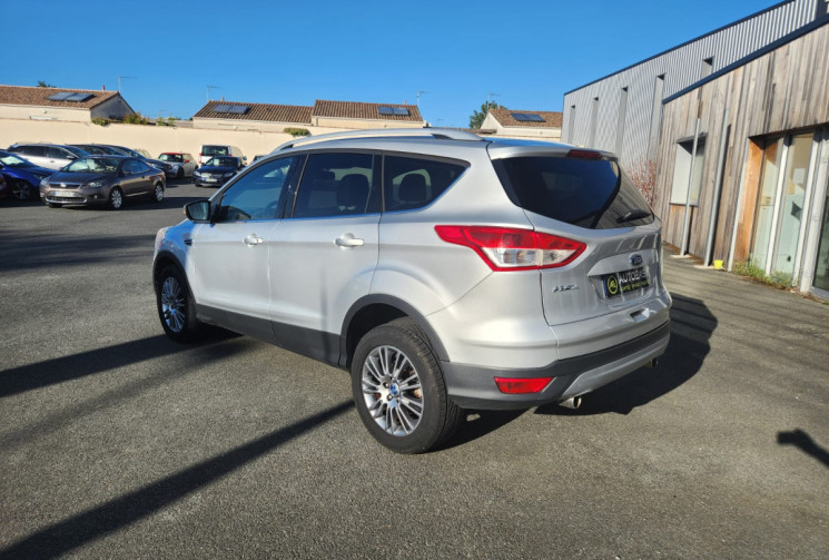 Ford Kuga II 2.0 TDCi  4X2 140 TREND / TRÉS BON ÉTAT / GARANTIE 12 MOIS 