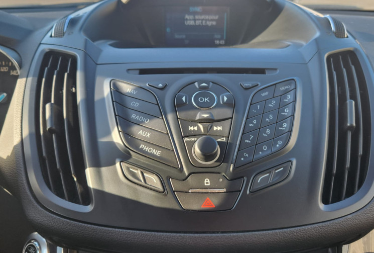 Ford Kuga II 2.0 TDCi  4X2 140 TREND / TRÉS BON ÉTAT / GARANTIE 12 MOIS 