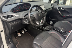 Peugeot 2008 (2) 1.6 BlueHDI 120 GT line - Grip Control