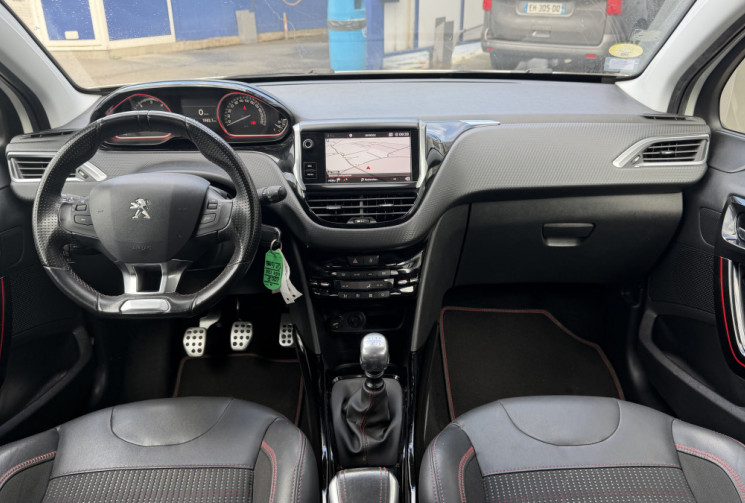 Peugeot 2008 (2) 1.6 BlueHDI 120 GT line - Grip Control
