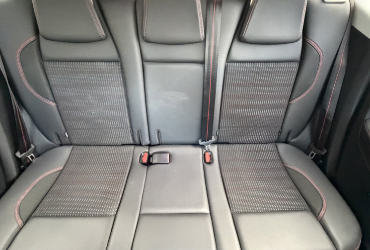 Peugeot 2008 (2) 1.6 BlueHDI 120 GT line - Grip Control