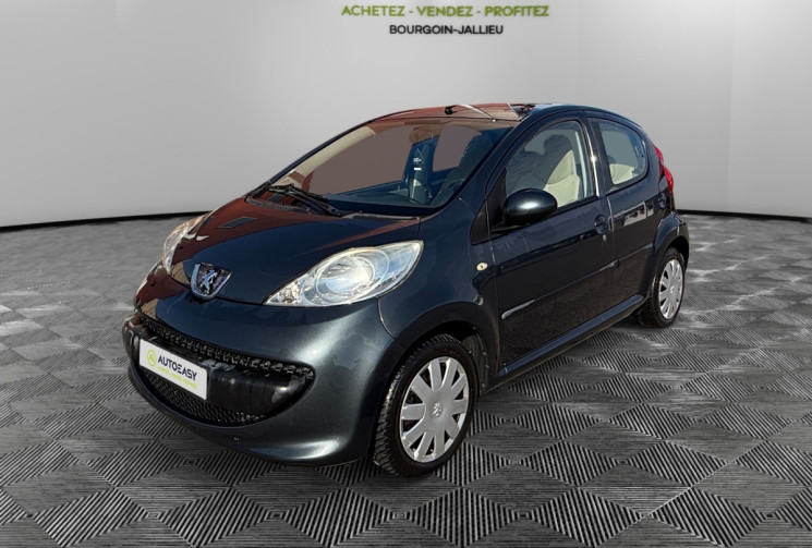 Peugeot 107 1.0 / 68 CH / TRENDY  / BVA