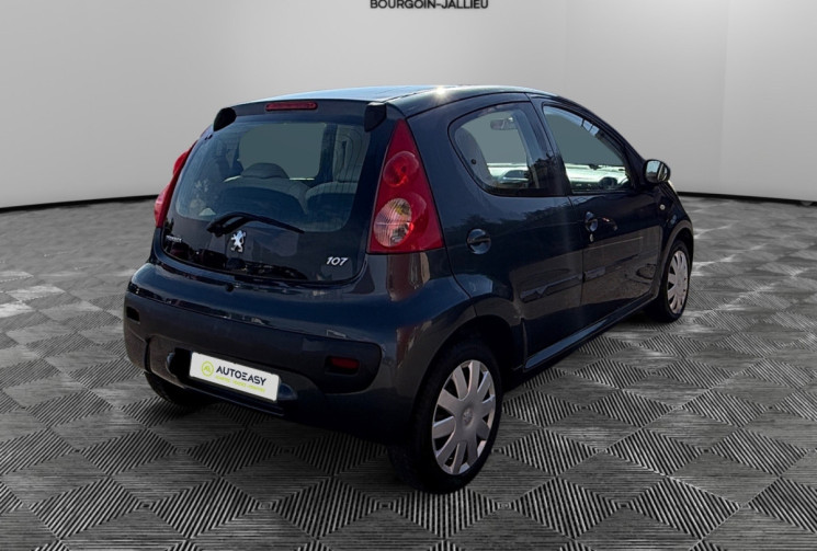 Peugeot 107 1.0 / 68 CH / TRENDY  / BVA