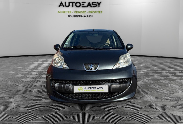 Peugeot 107 1.0 / 68 CH / TRENDY  / BVA