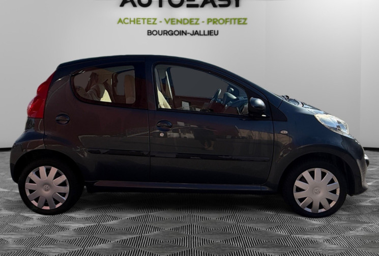 Peugeot 107 1.0 / 68 CH / TRENDY  / BVA