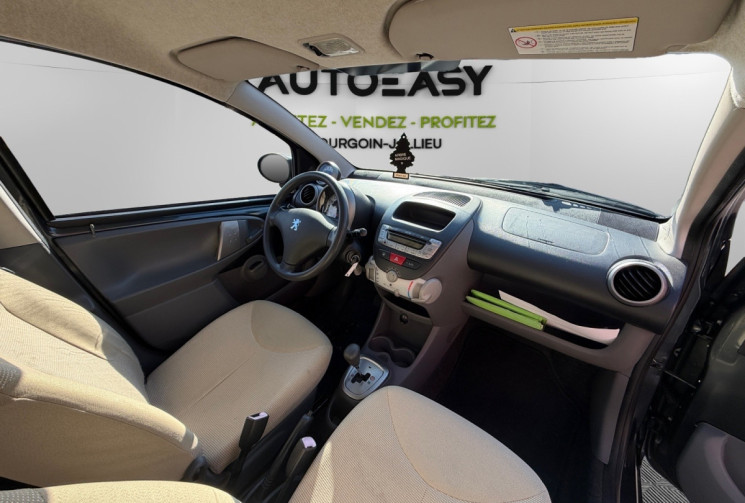 Peugeot 107 1.0 / 68 CH / TRENDY  / BVA