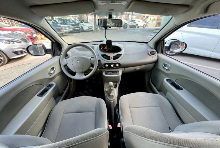 Renault Twingo 1.2i 16v 75cv Clim / petit prix / 155000km / 2010