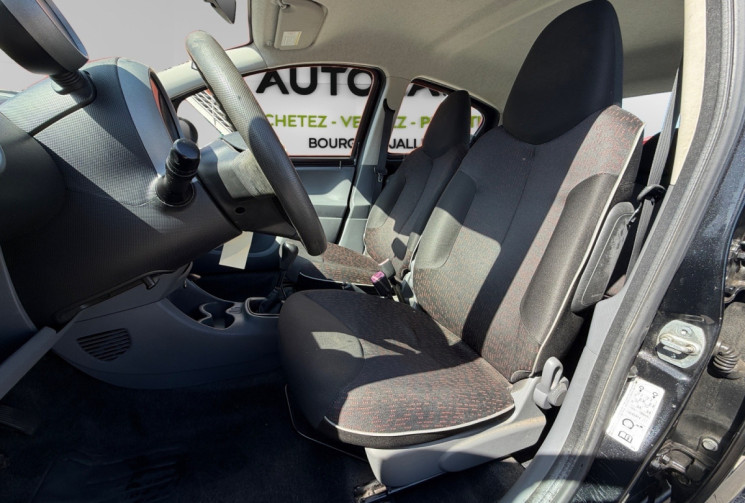 Peugeot 107 1.0 / 68 ch / Plaisir / CLIM