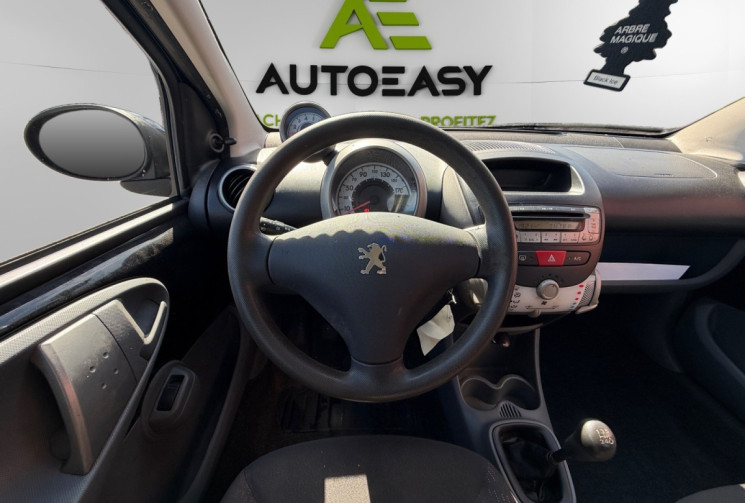 Peugeot 107 1.0 / 68 ch / Plaisir / CLIM