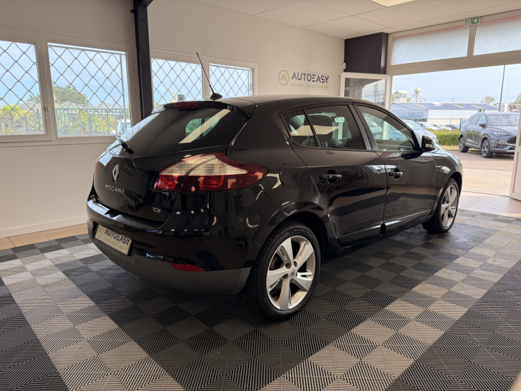 Renault Megane III PHASE 3 HATCHBACK 1.2 TCE 115 / LIMITED / 1ERE MAIN 