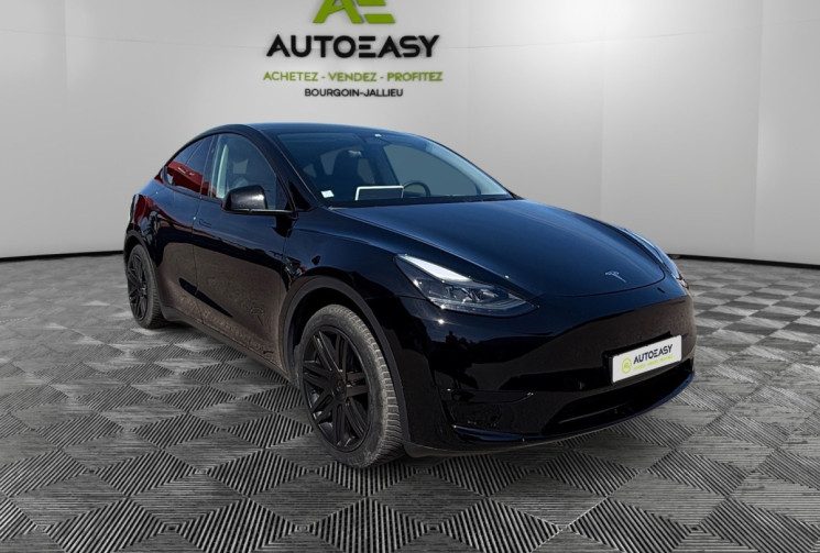 Tesla Model Y  Standard Range / 320 ch / SOH 94 %