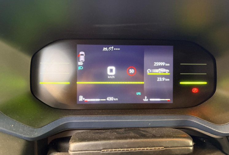 Dacia Duster ECO-G 1.0 TCe -GPL/ESS 100 CV - JOURNEY - 1ER MAIN - ATTELAGE + SIEGES CHAUFFANT
