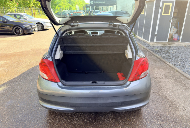 Peugeot 207 1.4 VTI 95 ch Active-1er Main-Révision à jour-Régulateur