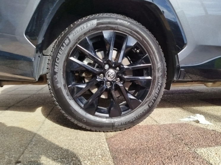 Toyota RAV4 2.5 Hybride 218ch Lounge 2WD MY25