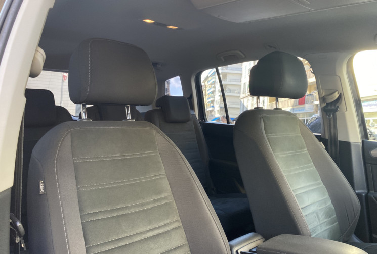 Volkswagen Touran  II 1.6 TDI 115 CH Confortline 7 PLACES DISTRI OK