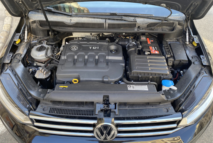 Volkswagen Touran  II 1.6 TDI 115 CH Confortline 7 PLACES DISTRI OK