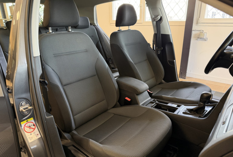 Volkswagen Golf PHASE 2 1.6 TDI BLUEMOTION 115 DSG7 BUSINESS / VIDANGE DE BOITE A JOUR 