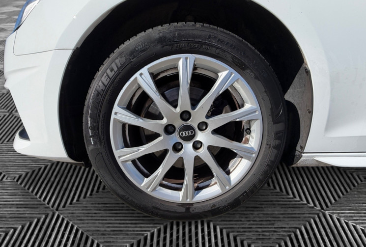 Audi A4 Avant B9 / 35 TFSI / MYLD HYBRID / 150 CH / BUSINESS LINE 