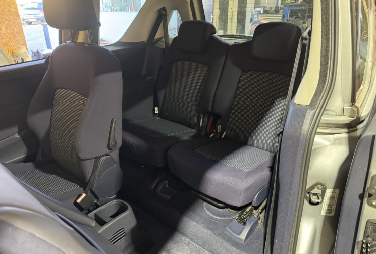 Peugeot 1007 GARANTIE 1 AN 1.6 i 110cv