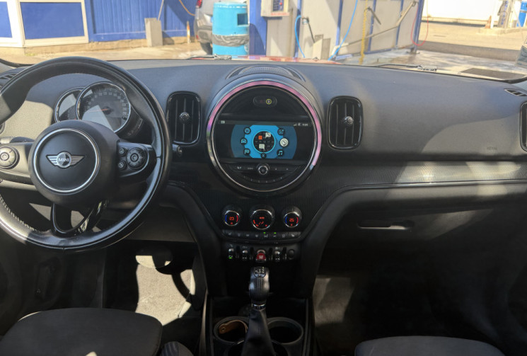 Mini Countryman S 192 ALL4 BVA8 finition Red Hot Chili
