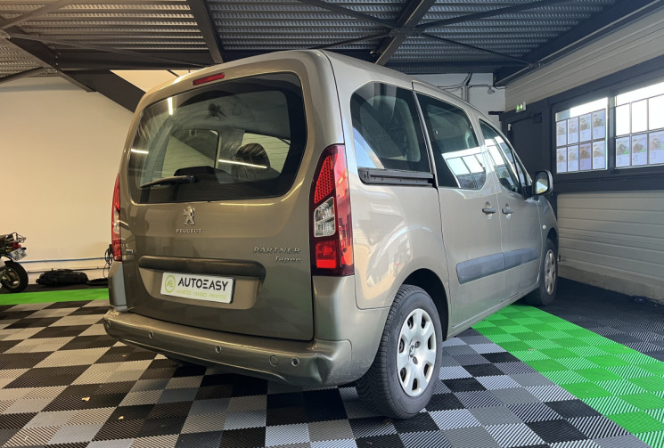 Peugeot PARTNER TEPEE 1.6 Blue HDI 100 Active  / 5 PLACE / DISTRIBUTION OK / BOITE AUTO