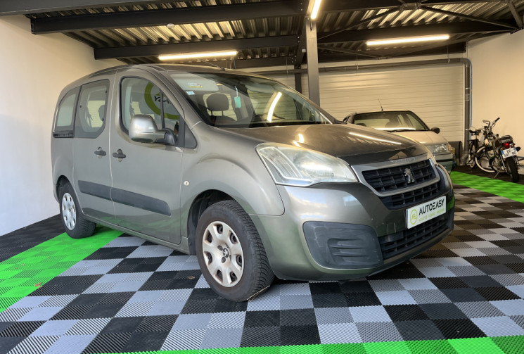Peugeot PARTNER TEPEE 1.6 Blue HDI 100 Active  / 5 PLACE / DISTRIBUTION OK / BOITE AUTO