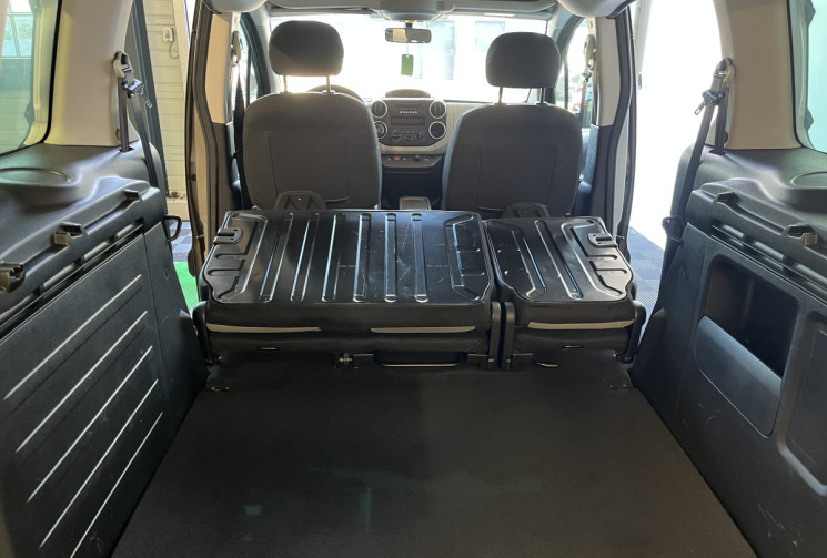 Peugeot PARTNER TEPEE 1.6 Blue HDI 100 Active  / 5 PLACE / DISTRIBUTION OK / BOITE AUTO