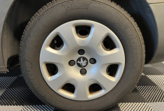 Peugeot PARTNER TEPEE 1.6 Blue HDI 100 Active  / 5 PLACE / DISTRIBUTION OK / BOITE AUTO