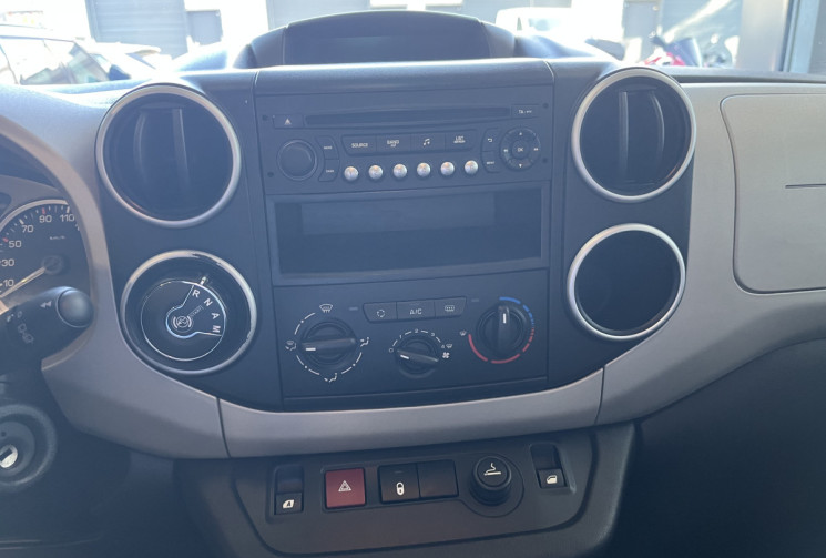 Peugeot PARTNER TEPEE 1.6 Blue HDI 100 Active  / 5 PLACE / DISTRIBUTION OK / BOITE AUTO