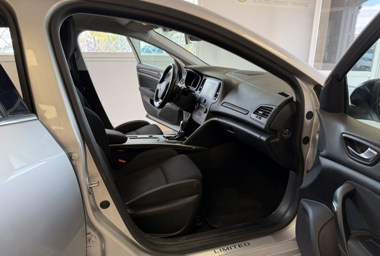 Renault Megane 1.3 TCE EDC7 140 LIMITED