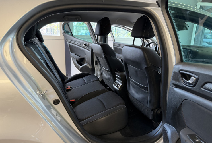 Renault Megane 1.3 TCE EDC7 140 LIMITED