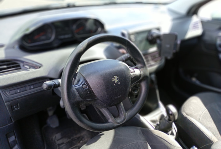 Peugeot 208 5 Portes 1.4 HDi FAP 68 cv *Distribution Faite *Très bien entretenue