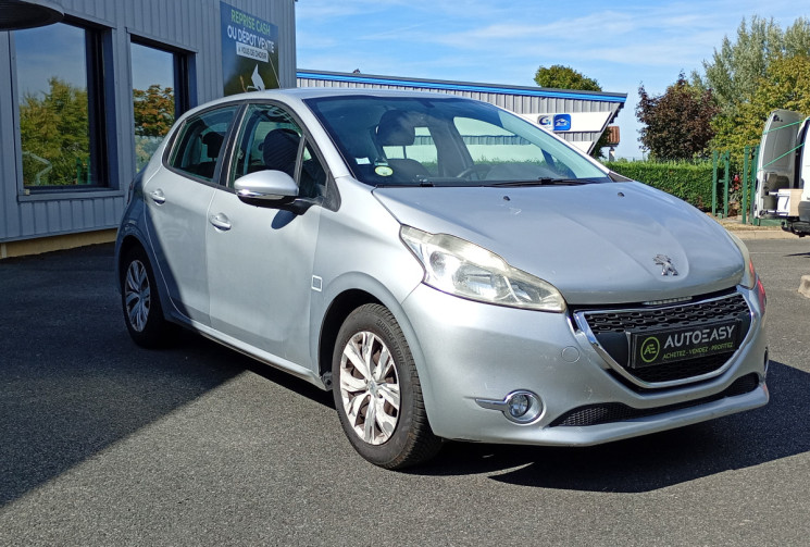 Peugeot 208 5 Portes 1.4 HDi FAP 68 cv *Distribution Faite *Très bien entretenue