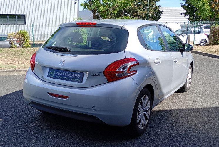 Peugeot 208 5 Portes 1.4 HDi FAP 68 cv *Distribution Faite *Très bien entretenue